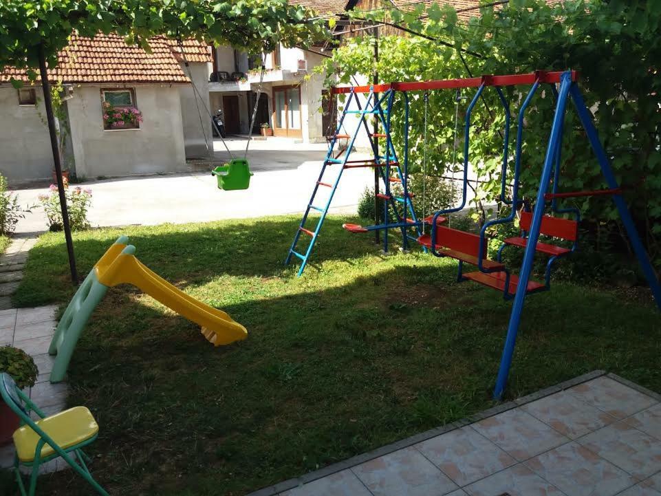 Apartmani Kristanic Karlovac Exterior foto